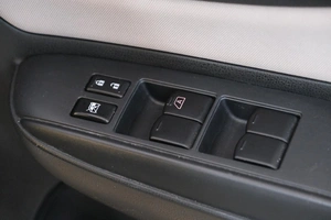 Хетчбэк Nissan Note 2019 года, 1199000 рублей, Омск