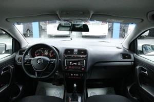 Седан Volkswagen Polo 2017 года, 958000 рублей, Солонцы