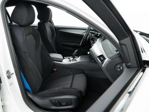 Седан BMW 5 серия 2018 года, 3997077 рублей, Москва