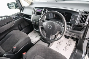 Минивэн Nissan Serena 2010 года, 1099000 рублей, Красноярск