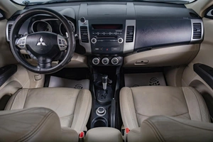 Внедорожник Mitsubishi Outlander 2007 года, 1229000 рублей, Томск