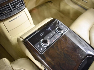 Седан Audi A8 2013 года, 1994900 рублей, Казань