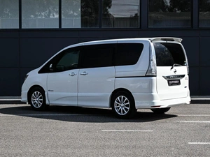 Минивэн Nissan Serena 2016 года, 1749000 рублей, Кирилловка