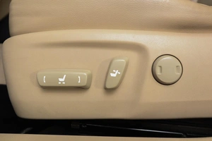 Седан Toyota Camry 2012 года, 1999000 рублей, Пермь