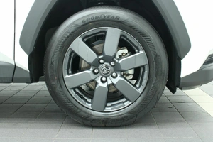 Внедорожник Toyota RAV4 2026 года, 4295000 рублей, Красноярск
