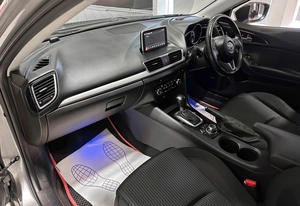 Хетчбэк Mazda Axela 2014 года, 1267000 рублей, Красноярск