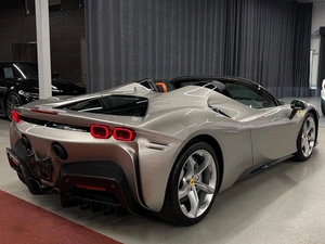 Купе Ferrari SF90 Stradale 2022 года, 42990000 рублей, Павловская Слобода