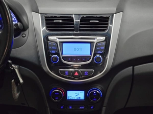 Седан Hyundai Solaris 2011 года, 599000 рублей, Красноярск