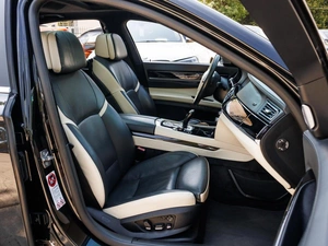 Седан BMW 7 серия 2010 года, 2080000 рублей, Большой Сочи