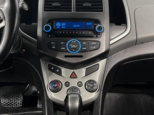 Седан Chevrolet Aveo 2013 года, 599000 рублей, Казань
