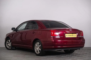 Седан Toyota Avensis 2005 года, 999000 рублей, Томск