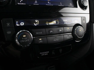 Внедорожник Nissan X-Trail 2020 года, 2498000 рублей, Омск