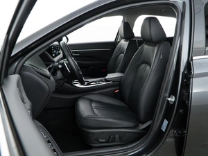 Седан Hyundai Sonata 2021 года, 2649999 рублей, Москва