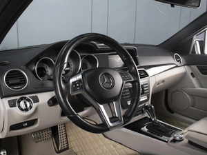 Седан Mercedes-benz C-класс 2011 года, 1750000 рублей, Омск