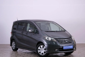 Минивэн Honda Freed 2010 года, 959000 рублей, Омск