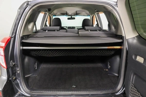 Внедорожник Toyota RAV4 2011 года, 1399000 рублей, Пермь