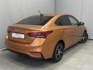 Седан Hyundai Solaris 2017 года, 1345000 рублей, Красноярск