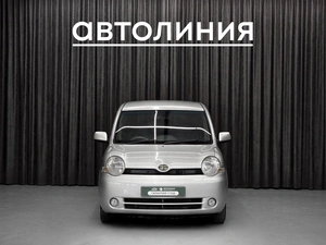 Минивэн Toyota Sienta 2005 года, 515000 рублей, Красноярск