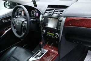 Седан Toyota Camry 2014 года, 1733000 рублей, Солонцы