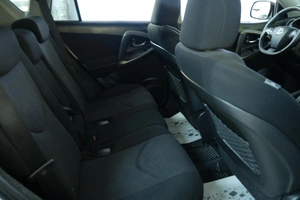Внедорожник Toyota RAV4 2012 года, 1519000 рублей, Омск