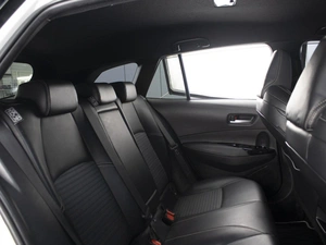 Универсал Toyota Corolla 2019 года, 1780000 рублей, Омск