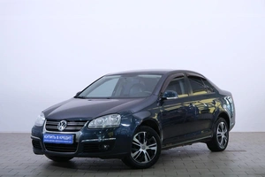Седан Volkswagen Jetta 2010 года, 669000 рублей, Омск