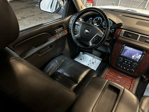 Внедорожник Chevrolet Tahoe 2013 года, 2287000 рублей, Красноярск