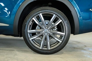 Внедорожник Geely Monjaro 2023 года, 3849000 рублей, Ульяновск