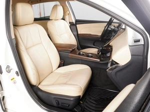 Седан Toyota Avalon 2013 года, 2095000 рублей, Красный Пахарь