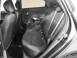 Седан Kia Rio 2015 года, 875200 рублей, Казань