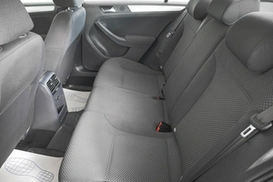 Седан Volkswagen Jetta 2012 года, 999000 рублей, Кемерово