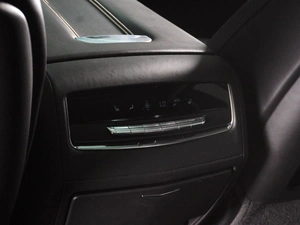Внедорожник Cadillac Escalade 2022 года, 13075000 рублей, Красный Пахарь