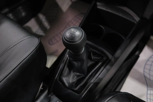 Седан Toyota Corolla Axio 2013 года, 1199000 рублей, Новокузнецк