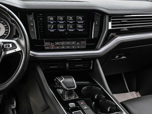 Внедорожник Volkswagen Touareg 2019 года, 4899000 рублей, Кирилловка