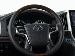 Внедорожник Toyota Land Cruiser 2017 года, 5679000 рублей, Москва