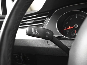 Седан Volkswagen Passat 2019 года, 1820100 рублей, Казань
