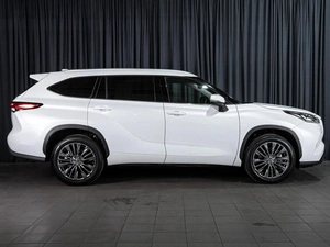 Внедорожник Toyota Highlander 2025 года, 5950000 рублей, Волгоград