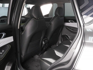 Внедорожник Geely Coolray 2023 года, 2198000 рублей, Красный Пахарь