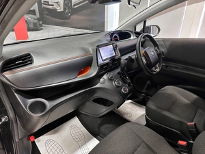 Минивэн Toyota Sienta 2020 года, 1447000 рублей, Красноярск
