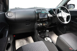 Хетчбэк Toyota Ist 2012 года, 969000 рублей, Новосибирск