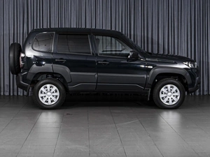 Внедорожник ВАЗ (LADA) Niva Travel 2023 года, 1140000 рублей, Ставрополь