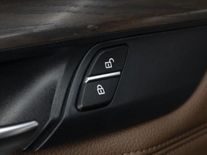 Внедорожник BMW X5 2014 года, 2498000 рублей, Омск