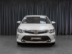 Седан Toyota Camry 2017 года, 2359000 рублей, Тюмень