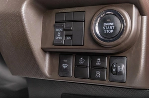 Минивэн Toyota Roomy 2021 года, 1269000 рублей, Томск
