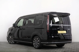 Минивэн Honda Stepwgn Spada 2022 года, 3259000 рублей, Томск
