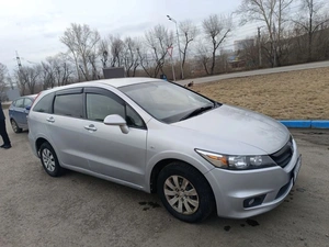 Минивэн Honda Stream 2006 года, 820000 рублей, Красноярск