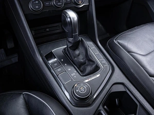 Внедорожник Volkswagen Tiguan 2017 года, 2340000 рублей, Краснодар