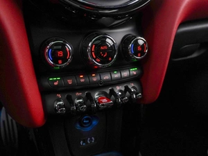 Хетчбэк MINI John Cooper Works 2017 года, 2649874 рублей, Москва