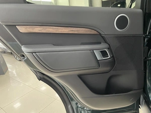 Внедорожник Land Rover Discovery 2017 года, 3787000 рублей, Солонцы