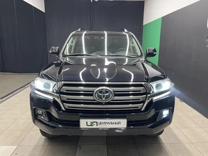 Внедорожник Toyota Land Cruiser 2019 года, 5000000 рублей, Красноярск
